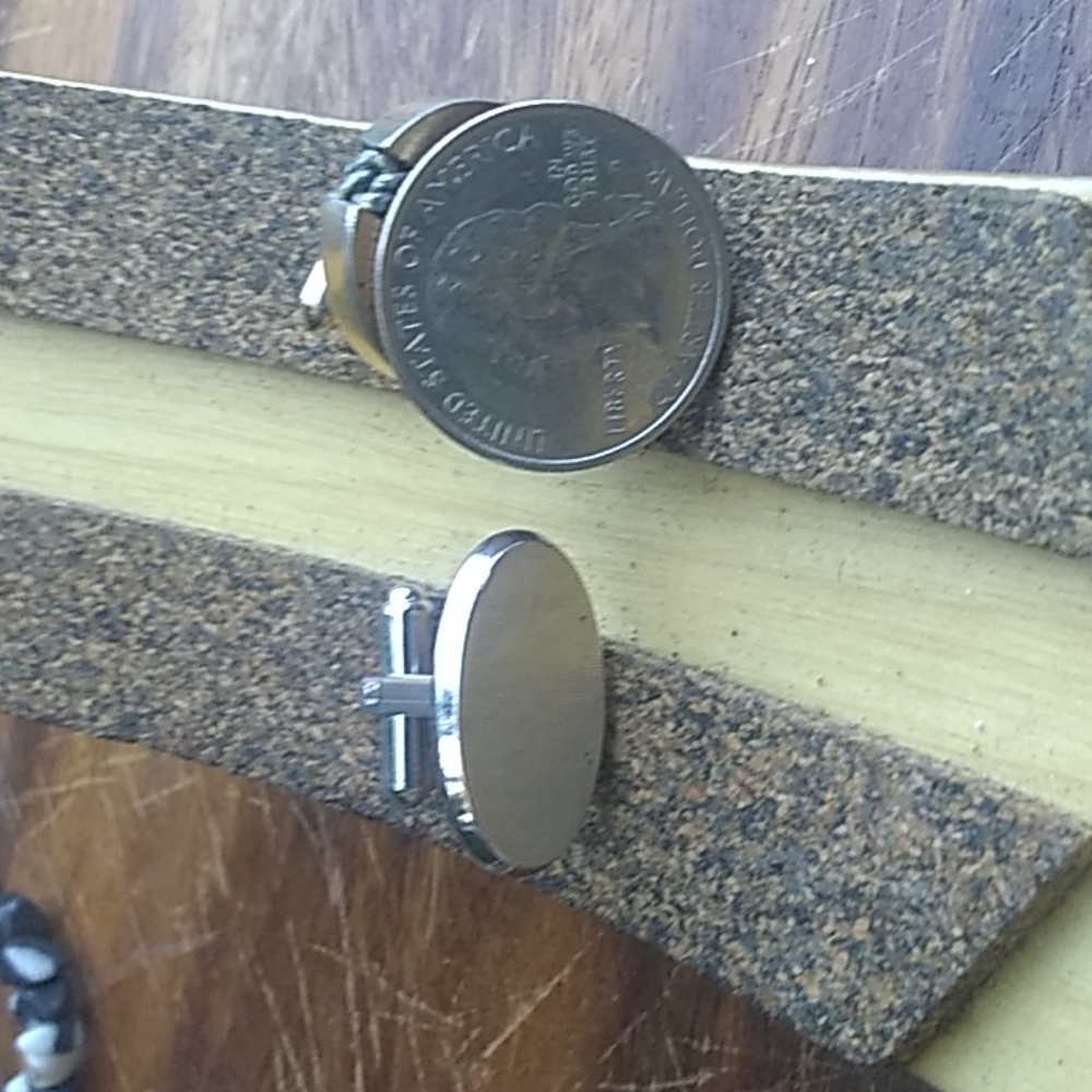 Cufflink - Picture 6 of 6